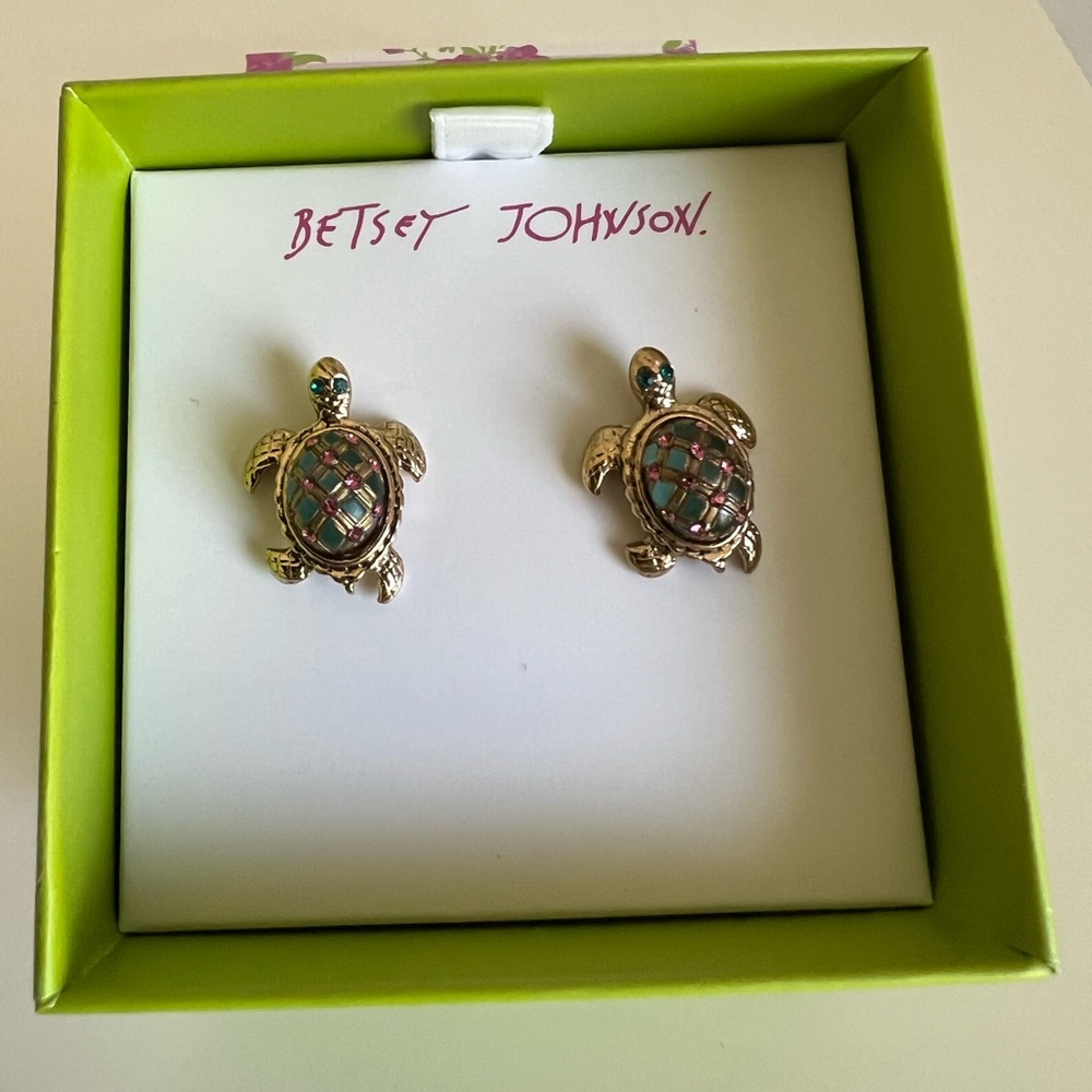 Betsey Johnson Turtle Ear-Rings